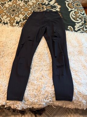 ALO Yoga Black Ripped Leggings